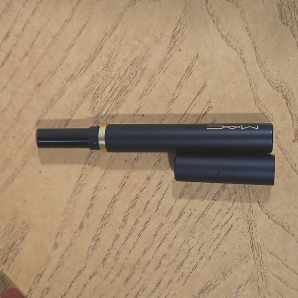 LAST CALL! NWT MAC LIPSTICK - Picture 4 of 5